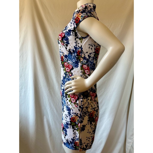 Cheongsam - Picture 2 of 9